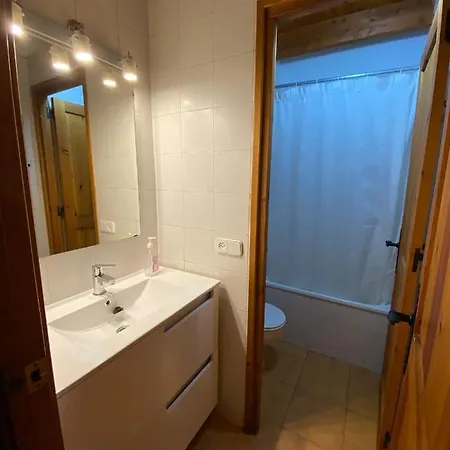 Duplex Sky, Muy Cerca Estacion Ski, Bonito Y Acogedor Pla de l'Ermita